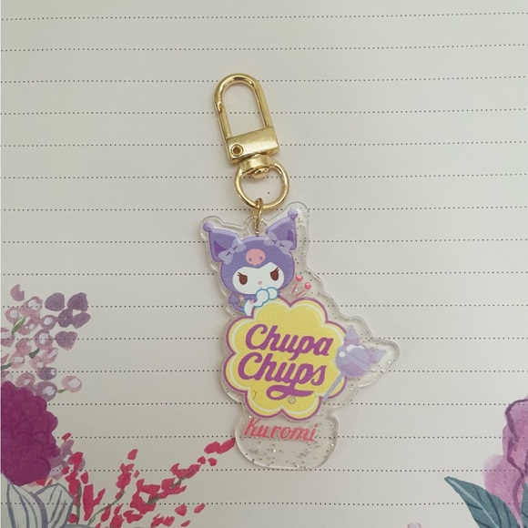 Kuromi x Chupa Chups keychain - Picture 2 of 3